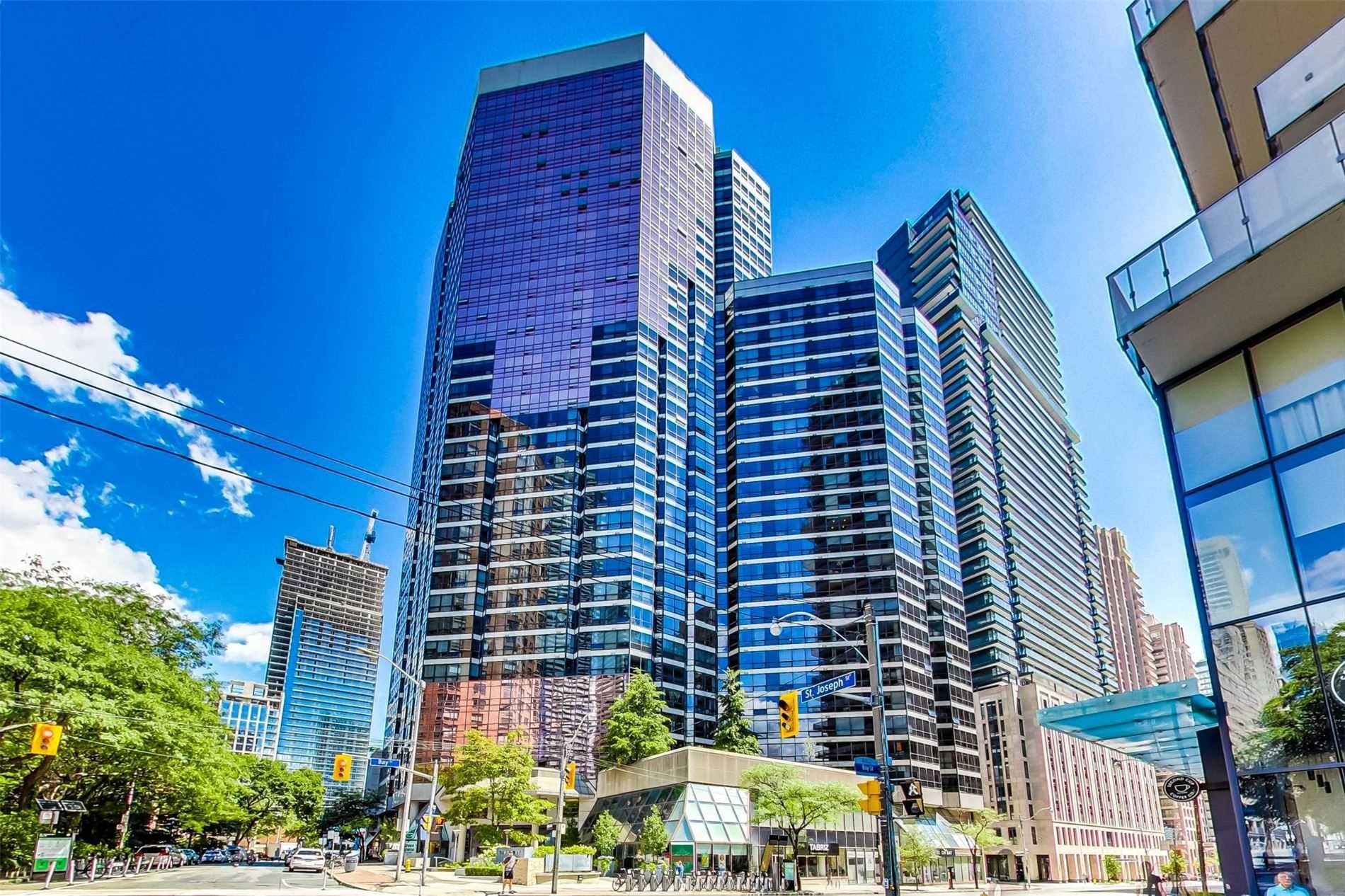 New property listed in Bay Street Corridor, Toronto C01